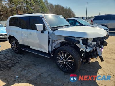 Czwarte zdjęcie samochodu z boku: 2025 LEXUS GX 550 LUXURY VIN:JTJVBCDX2S5050832 - miniatura