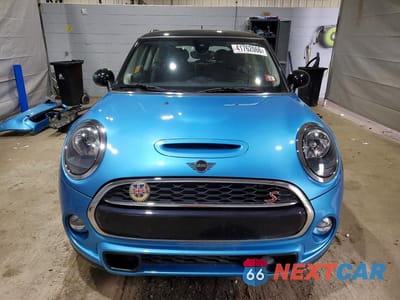 Piąte zdjęcie samochodu w środku: 2019 MINI COOPER S VIN:WMWXP7C5XK2C62819 - miniatura