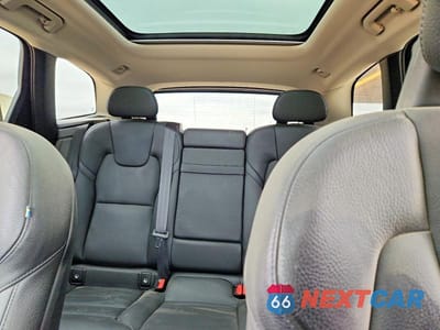 Zdjęcie 10 z 14 samochodu: 2018 VOLVO XC60 T5 MOMENTUM VIN:YV4102RKXJ1062759 - miniatura