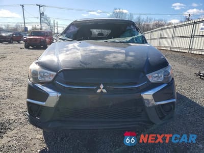 Piąte zdjęcie samochodu w środku: 2018 MITSUBISHI OUTLANDER SPORT ES VIN:JA4AP3AUXJU023731 - miniatura
