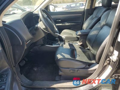 Zdjęcie 7 z 11 samochodu: 2019 MITSUBISHI OUTLANDER SE VIN:JA4AZ3A36KZ039348 - miniatura