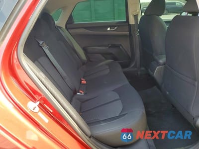 Zdjęcie 10 z 12 samochodu: 2021 KIA K5 LX VIN:5XXG24J23MG005813 - miniatura