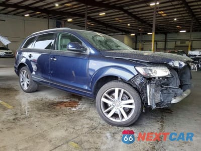 Czwarte zdjęcie samochodu z boku: 2013 AUDI Q7 PREMIUM PLUS VIN:WA1LGAFE0DD015608 - miniatura