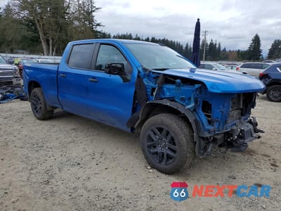 Czwarte zdjęcie samochodu z boku: 2023 CHEVROLET SILVERADO K1500 CUSTOM VIN:1GCPDBEK0PZ169305 - miniatura