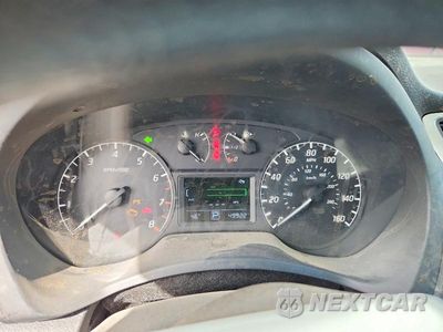 Zdjęcie 9 z 12 samochodu: 2014 NISSAN SENTRA S VIN:3N1AB7AP8EL690144 - miniatura