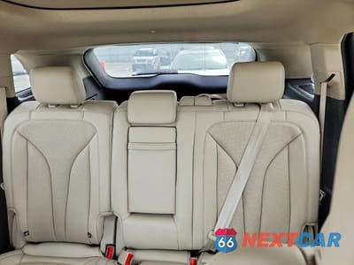 Zdjęcie 10 z 13 samochodu: 2019 LINCOLN NAUTILUS RESERVE VIN:2LMPJ8LP5KBL39535 - miniatura