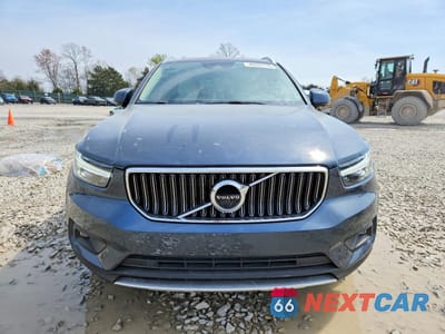 Piąte zdjęcie samochodu w środku: 2022 VOLVO XC40 T4 INSCRIPTION VIN:YV4AC2HL1N2781819 - miniatura