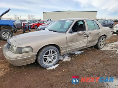 2004 FORD CROWN VICTORIA UNKNOWN 2FAFP74W44X181727 - główne zdjęcie licytacji z USA - miniatura