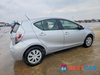 Trzecie zdjęcie samochodu z tyłu: 2014 TOYOTA PRIUS C ONE VIN:JTDKDTB37E1064558 - miniatura