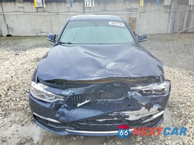 Piąte zdjęcie samochodu w środku: 2017 BMW 330 XI VIN:WBA8D9G36HNU66393 - miniatura