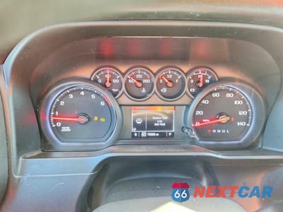 Zdjęcie 9 z 12 samochodu: 2021 CHEVROLET SILVERADO K1500 TRAIL BOSS CUSTOM VIN:1GCPYCEF3MZ330447 - miniatura