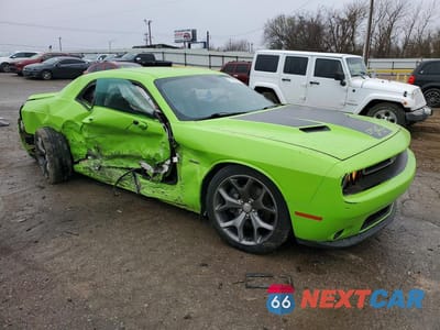 Czwarte zdjęcie samochodu z boku: 2015 DODGE CHALLENGER SXT PLUS VIN:2C3CDZBT6FH737354 - miniatura