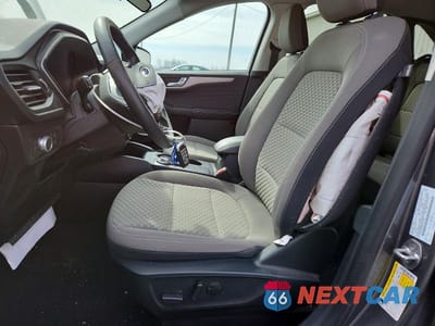 Zdjęcie 7 z 11 samochodu: 2021 FORD ESCAPE SE VIN:1FMCU9G69MUA15588 - miniatura