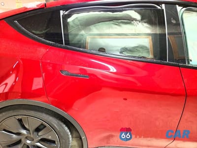 Zdjęcie 10 z 12 samochodu: 2025 TESLA MODEL Y VIN:7SAYGAEE3SF306075 - miniatura