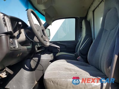 Zdjęcie 7 z 14 samochodu: 2007 CHEVROLET EXPRESS G3500 VIN:1GBJG31U371112559 - miniatura