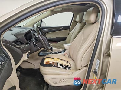 Zdjęcie 7 z 14 samochodu: 2017 LINCOLN MKC RESERVE VIN:5LMCJ3C9XHUL47502 - miniatura