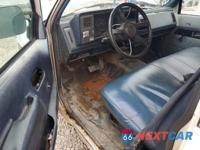 Zdjęcie 8 z 12 samochodu: 1991 GMC SIERRA C1500 VIN:1GTDC14H6ME546812 - miniatura