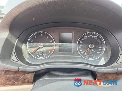 Zdjęcie 9 z 12 samochodu: 2014 VOLKSWAGEN PASSAT SEL VIN:1VWCT7A36EC060129 - miniatura