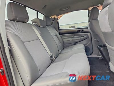 Zdjęcie 10 z 13 samochodu: 2014 TOYOTA TACOMA V6 VIN:3TMLU4EN6EM146209 - miniatura