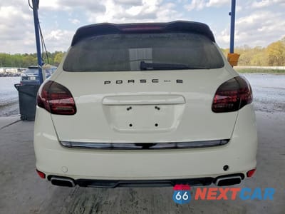 Zdjęcie 6 z 12 samochodu: 2011 PORSCHE CAYENNE VIN:WP1AA2A28BLA01944 - miniatura