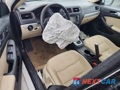 Zdjęcie 8 z 11 samochodu: 2011 VOLKSWAGEN JETTA SEL VIN:3VWLZ7AJXBM302279 - miniatura