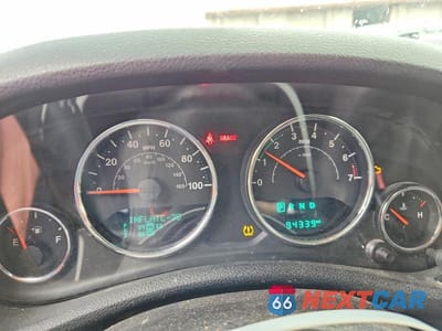 Zdjęcie 9 z 12 samochodu: 2016 JEEP WRANGLER UNLIMITED SPORT VIN:1C4BJWDG9GL307711 - miniatura