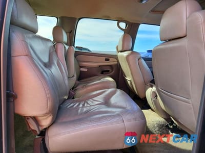 Zdjęcie 11 z 12 samochodu: 2000 GMC YUKON XL K1500 VIN:3GKFK16TXYG200911 - miniatura