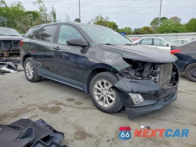 Czwarte zdjęcie samochodu z boku: 2021 CHEVROLET EQUINOX LS VIN:2GNAXHEV8M6161669 - miniatura