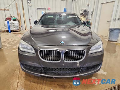 Piąte zdjęcie samochodu w środku: 2014 BMW 750 LI VIN:WBAYE8C53ED135609 - miniatura