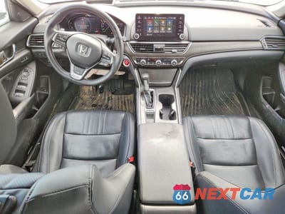 Zdjęcie 8 z 12 samochodu: 2018 HONDA ACCORD TOURING VIN:1HGCV1F99JA804269 - miniatura