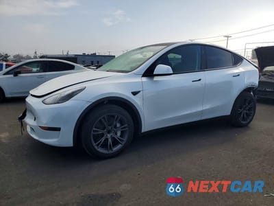 2025 TESLA MODEL Y 7SAYGDED8SF270764 - główne zdjęcie licytacji z USA - miniatura