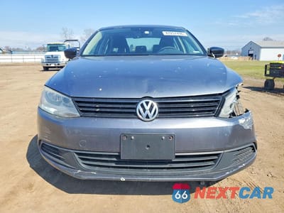 Piąte zdjęcie samochodu w środku: 2011 VOLKSWAGEN JETTA BASE VIN:3VW1K7AJ0BM340521 - miniatura