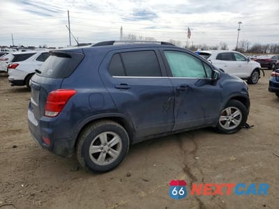 Trzecie zdjęcie samochodu z tyłu: 2018 CHEVROLET TRAX 1LT VIN:3GNCJLSB9JL288560 - miniatura