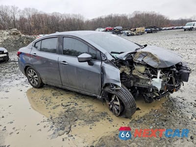 Czwarte zdjęcie samochodu z boku: 2020 NISSAN VERSA SV VIN:3N1CN8EV7LL850610 - miniatura
