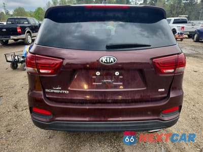 Zdjęcie 6 z 12 samochodu: 2019 KIA SORENTO LX VIN:5XYPG4A30KG558311 - miniatura