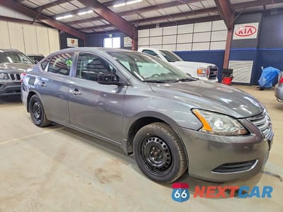 Czwarte zdjęcie samochodu z boku: 2015 NISSAN SENTRA S VIN:3N1AB7APXFL693192 - miniatura