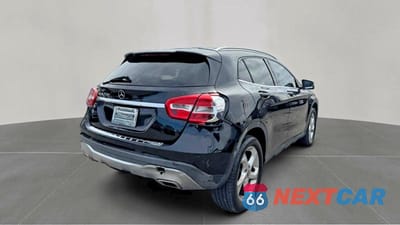 Czwarte zdjęcie samochodu z boku: 2019 MERCEDES-BENZ GLA 250 VIN:WDCTG4EB6KU007843 - miniatura
