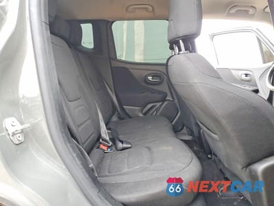 Zdjęcie 11 z 13 samochodu: 2020 JEEP RENEGADE LATITUDE VIN:ZACNJABB4LPL50623 - miniatura