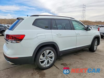 Trzecie zdjęcie samochodu z tyłu: 2022 VOLKSWAGEN ATLAS SE VIN:1V2KR2CA9NC531619 - miniatura