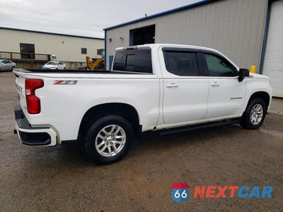Trzecie zdjęcie samochodu z tyłu: 2020 CHEVROLET SILVERADO K1500 RST VIN:3GCUYEED1LG189888 - miniatura