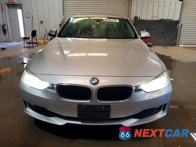 Piąte zdjęcie samochodu w środku: 2014 BMW 328 D VIN:WBA3D3C5XEK157327 - miniatura