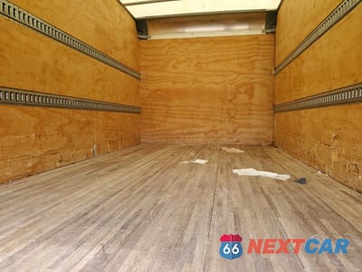 Zdjęcie 10 z 13 samochodu: 2020 ISUZU NPR HD VIN:54DC4W1B1LS800234 - miniatura