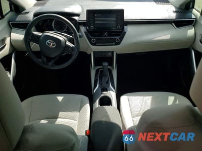 Zdjęcie 8 z 13 samochodu: 2022 TOYOTA COROLLA CROSS L VIN:7MUAAAAG2NV036592 - miniatura