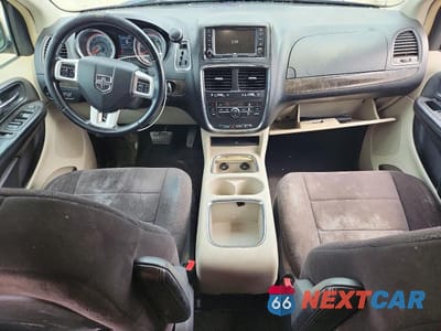Zdjęcie 8 z 13 samochodu: 2011 DODGE GRAND CARAVAN CREW VIN:2D4RN5DGXBR657137 - miniatura
