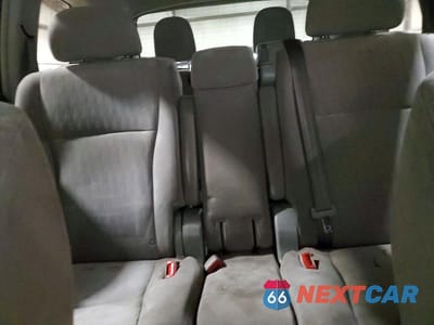 Zdjęcie 10 z 12 samochodu: 2013 TOYOTA HIGHLANDER BASE VIN:5TDBK3EH2DS199591 - miniatura