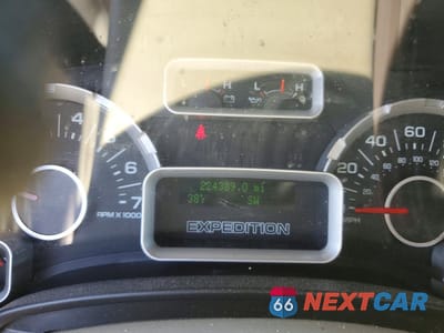 Zdjęcie 9 z 13 samochodu: 2011 FORD EXPEDITION EL XL VIN:1FMJK1G5XBEF45324 - miniatura
