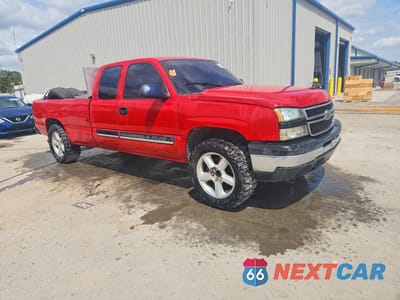 Czwarte zdjęcie samochodu z boku: 2006 CHEVROLET SILVERADO C1500 VIN:1GCEC19V86E178560 - miniatura