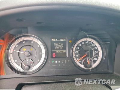 Zdjęcie 9 z 11 samochodu: 2019 RAM 1500 CLASSIC TRADESMAN VIN:1C6RR7FG7KS542186 - miniatura