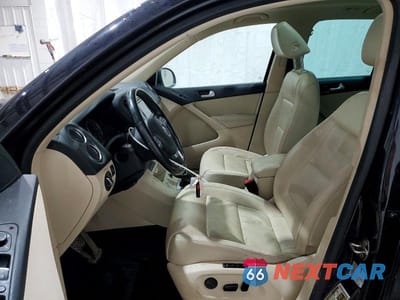 Zdjęcie 7 z 13 samochodu: 2017 VOLKSWAGEN TIGUAN SEL VIN:WVGWV7AXXHW505659 - miniatura