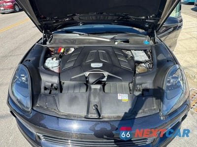 Zdjęcie 7 z 12 samochodu: 2022 PORSCHE CAYENNE VIN:WP1AA2AYXNDA03231 - miniatura